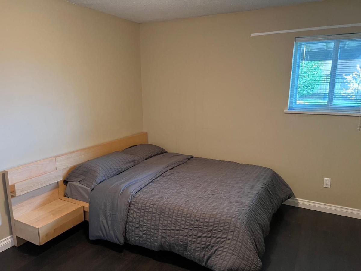 One Bedroom, One Living Room, One Kitchen And One Bathroom With Independent Access Ричмънд Екстериор снимка
